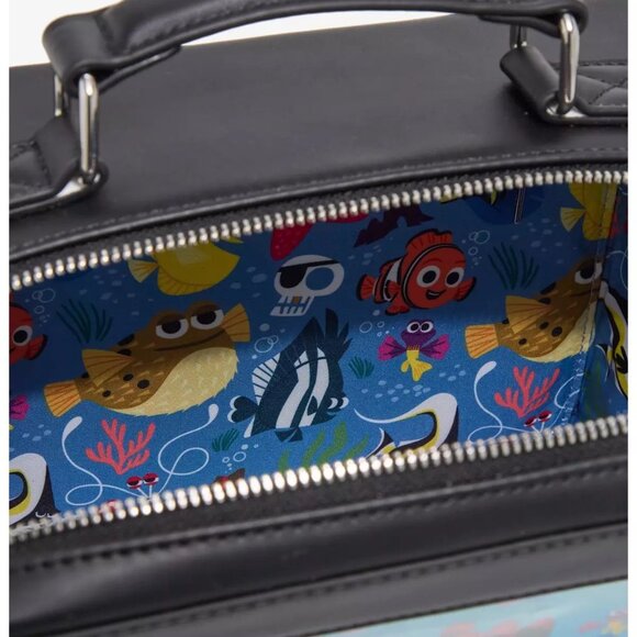 Loungefly Disney Pixar Finding Nemo Aquarium Figural Crossbody Bag Exclusive NWT - Picture 4 of 4
